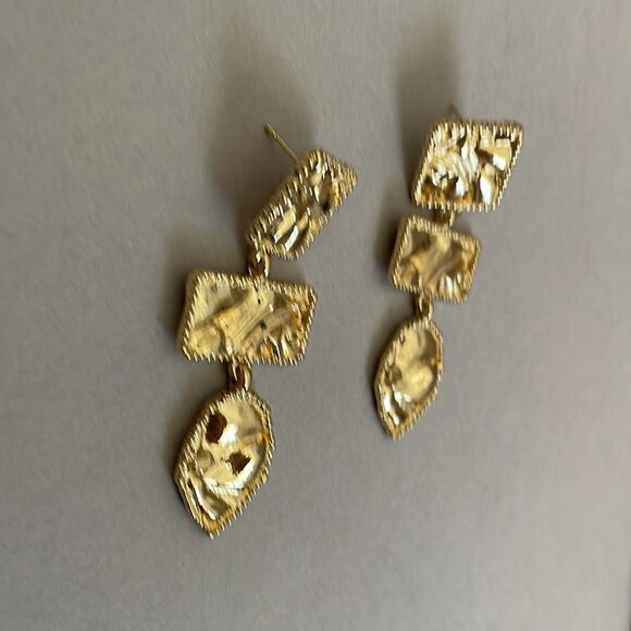Gold-Tone Dangle Earrings A1205 - Picture 5 of 5
